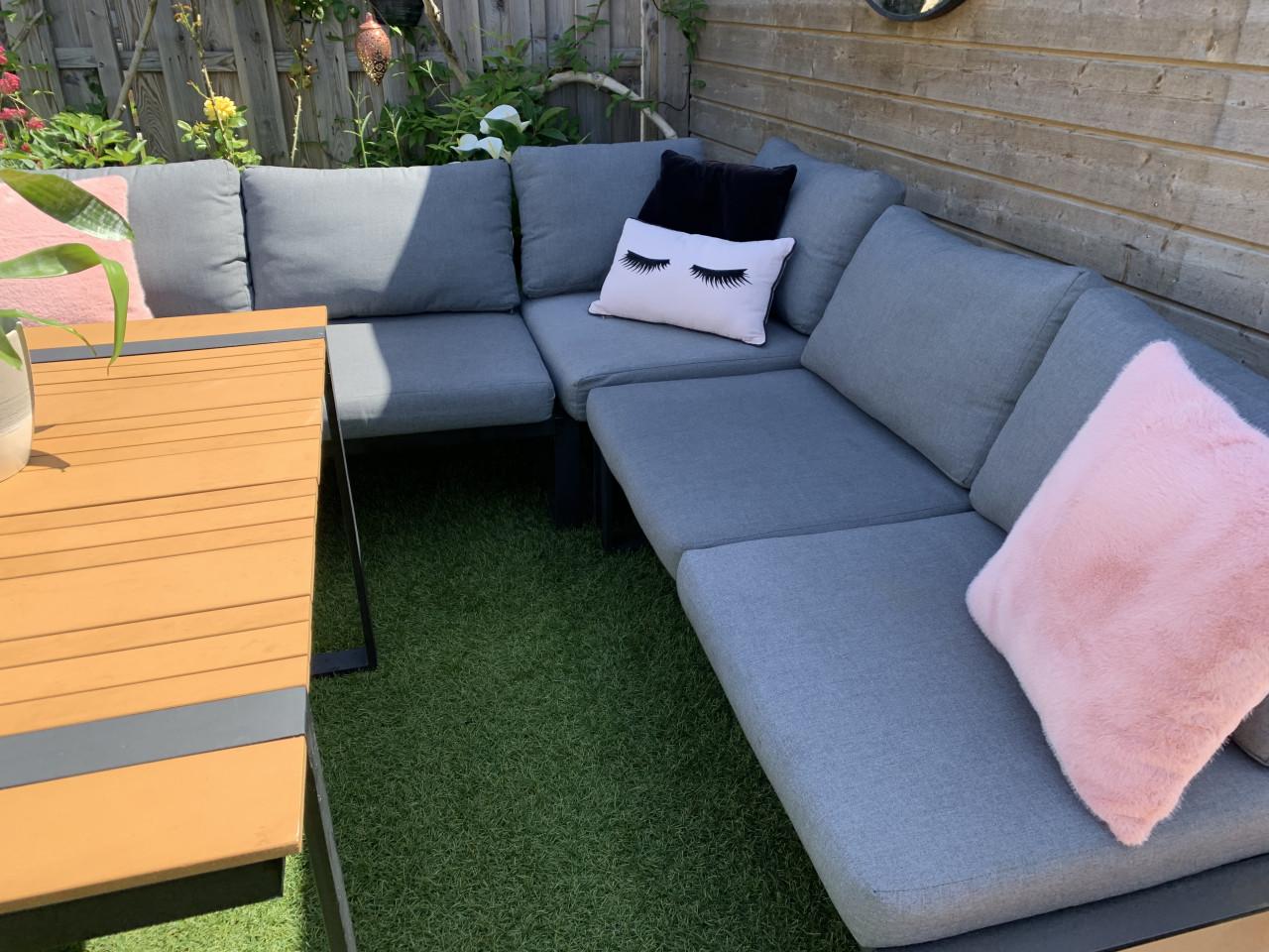 Loungeset met hoge tafel en lage tafel, bankje