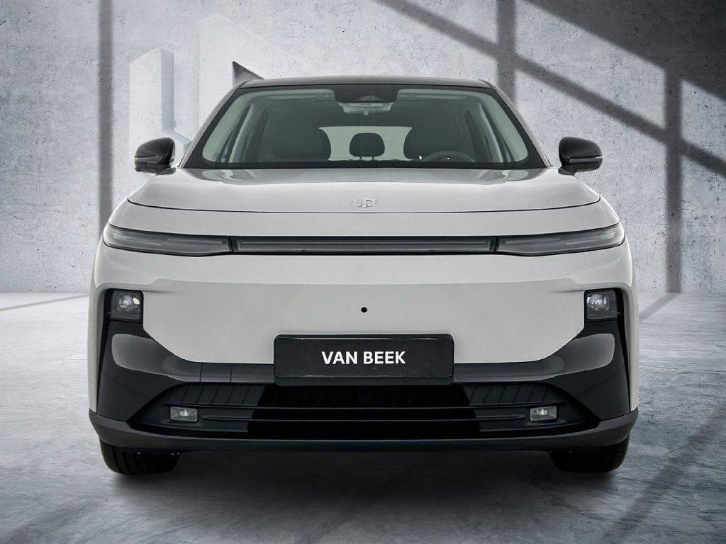 Leapmotor B10 design promax 67.1 kwh | **voorraadpremie** | automaat | 434 