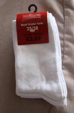 Nieuwe  3 paar witte sokken  maat  35-38