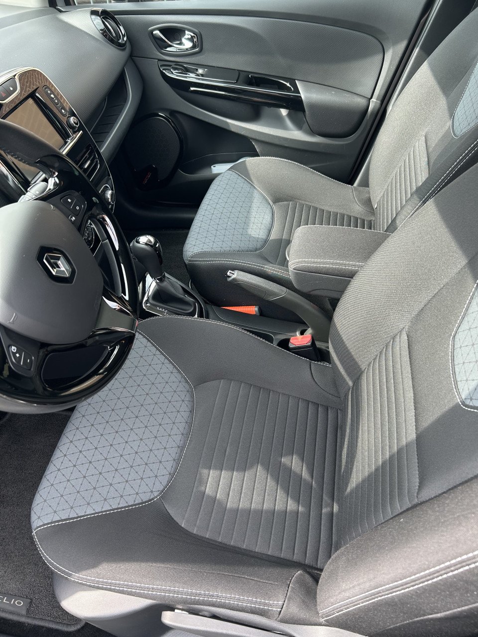 Renault Clio 1.2 Dynamique automaat