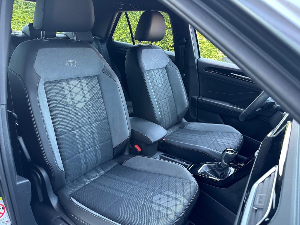 Volkswagen T-roc 1.5 tsi 150pk dsg r-line | camera | keyless | elek. achter