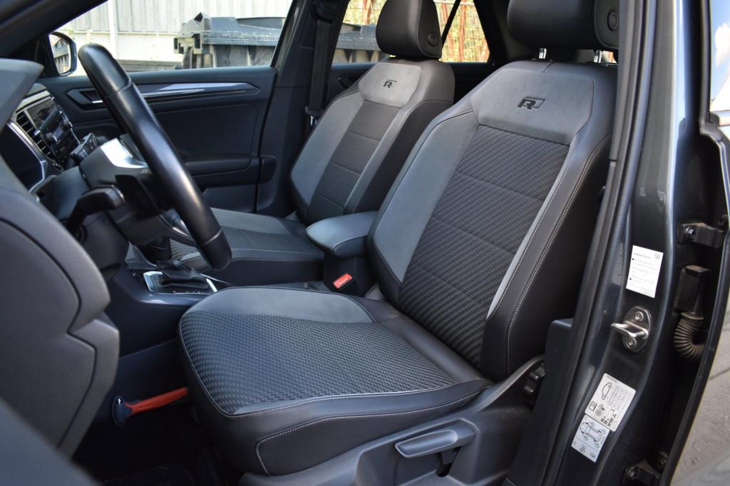 Volkswagen T-roc 1.5 tsi r-line | pano | trekhaak | camera | beats | nap | 