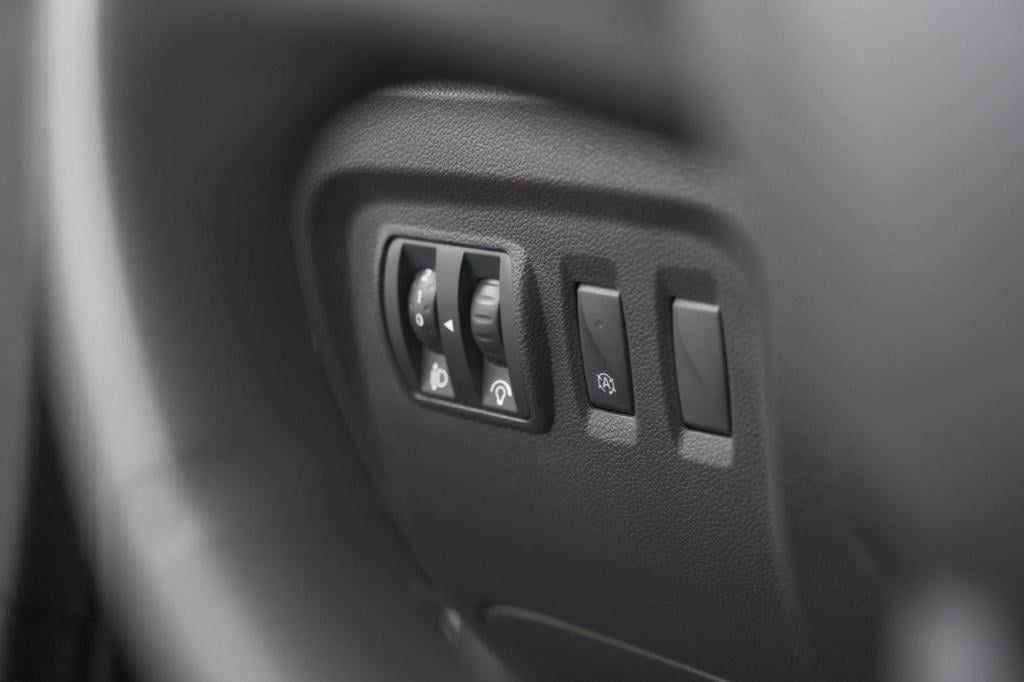 Renault Captur tce 90 limited | parkeersensoren | navigatie | airco | cruis