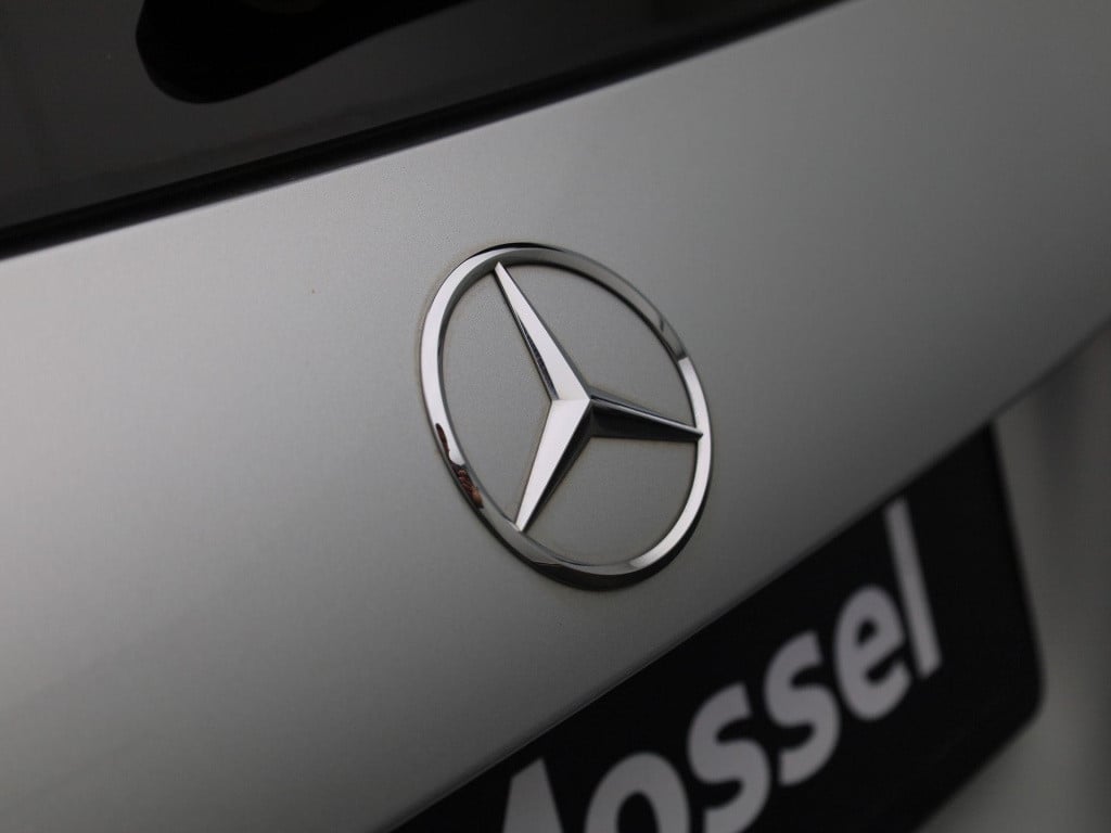 Mercedes-Benz A-Klasse 180 business solution amg | automaat | half leder | 