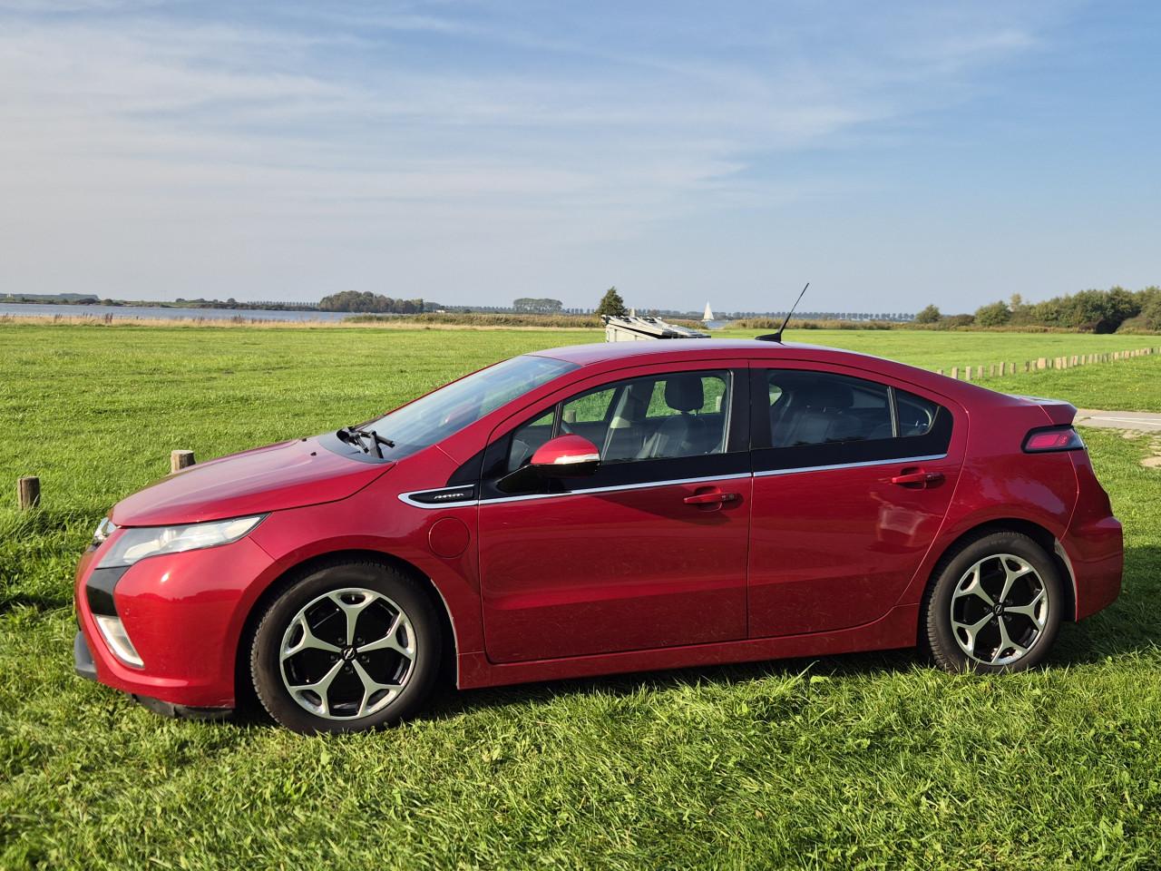 Opel Ampera 2013