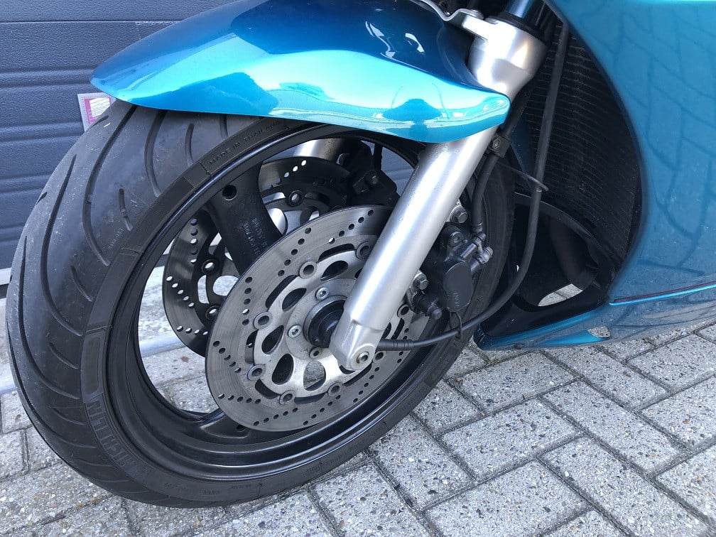Suzuki RF600R uit 1997 met slechts 22 dkm, absolute nieuwstaat! €1750,-