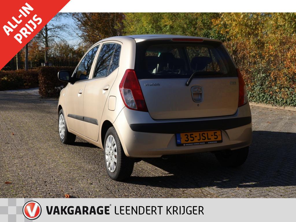 Hyundai I 10 1.1 dynamic automaat/1 jaar apk