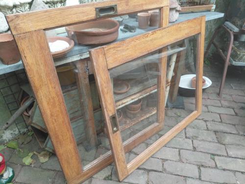 Glazen schuifdeurtjes voor kast of toontafel