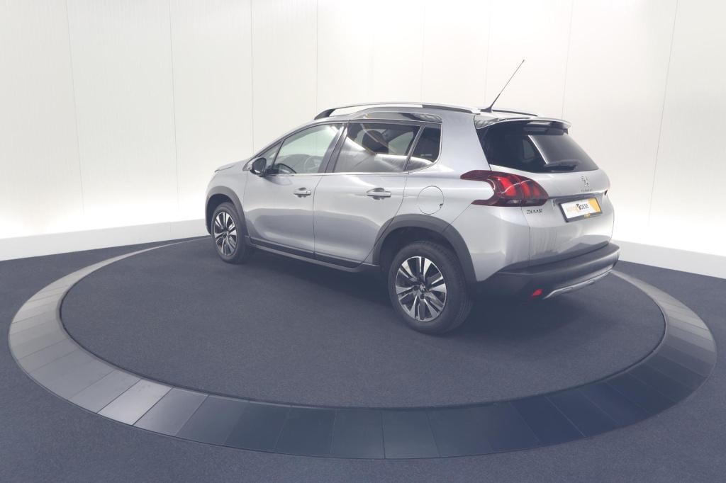 Peugeot 2008 puretech 110 allure | panoramadak | apple carplay | navigatie 