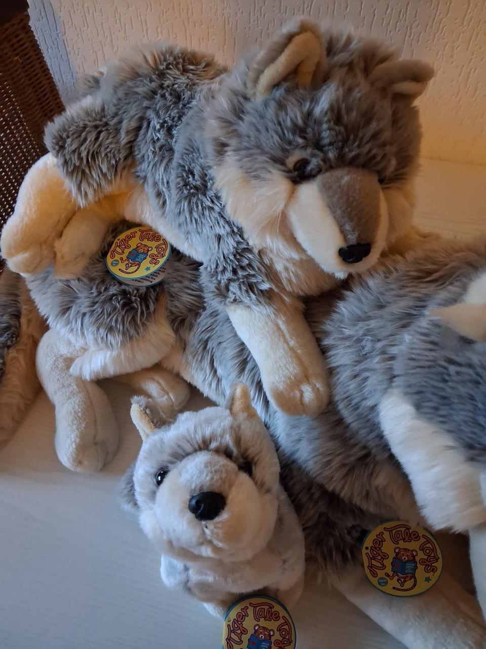 Wolven knuffels Tiger Tale Toys