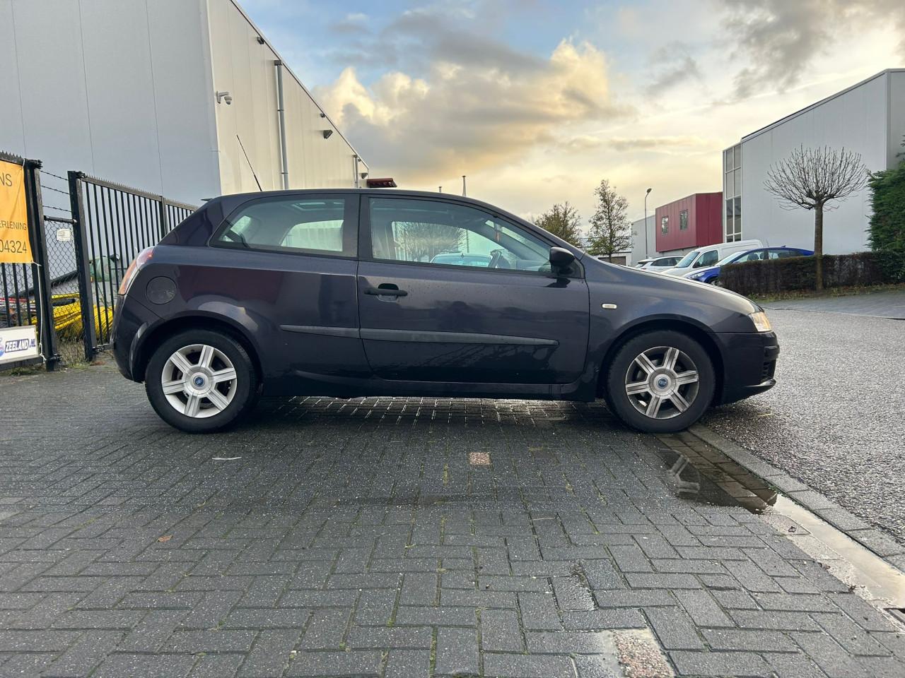 Fiat Stilo 1.2-16V Active NIEUWE APK! SLECHTS 72500KM!