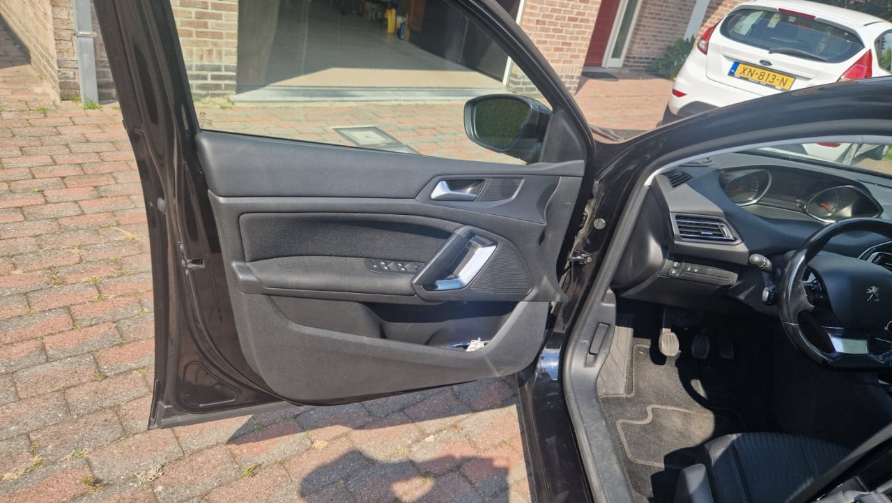 Peugeot 308 1.2 blue lion gt pakket 2017 96.000 km