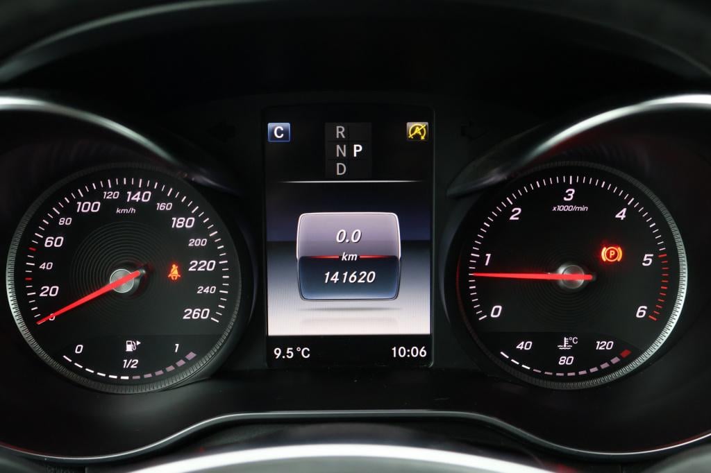 Mercedes-Benz Glc 250 d 4matic amg l panoramadak l trekhaak l stoelverwarmi