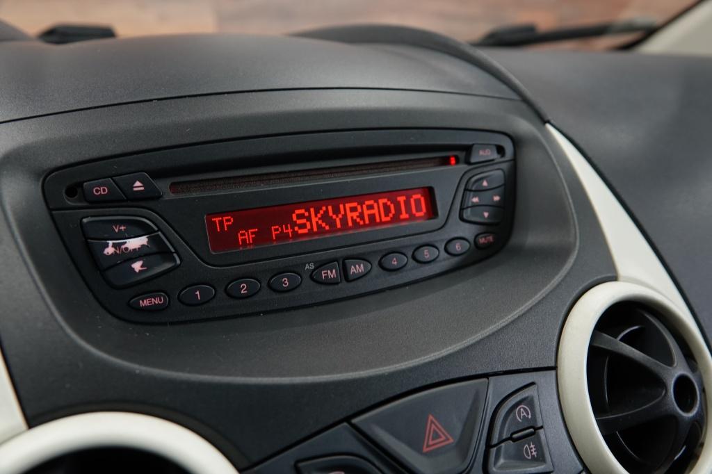 Ford KA 1.2 comfort | airco | 14 " |