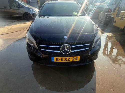 Mercedes-Benz A-Klasse A180 1.6 Blue Efficiency 2013 Zwart