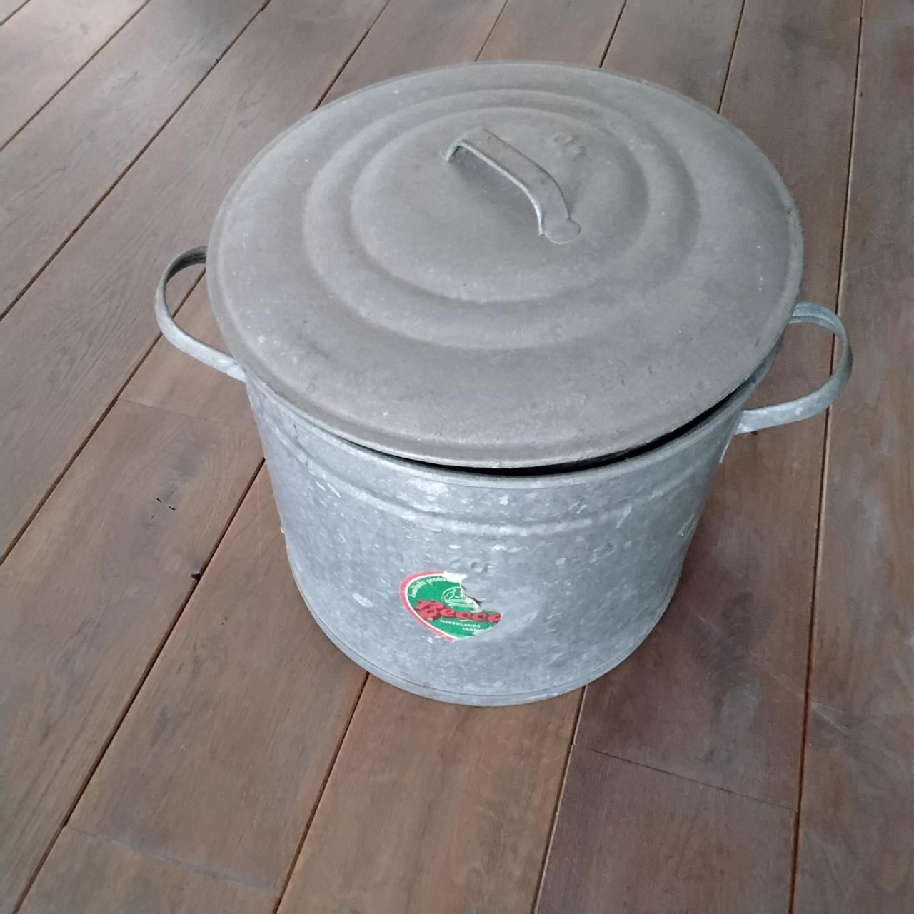 Zinken Wasemmer met deksel