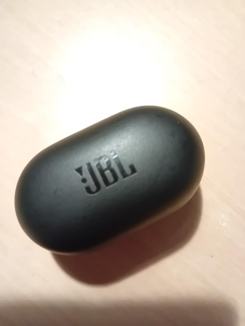 Te koop: draadloze oortjes JBL