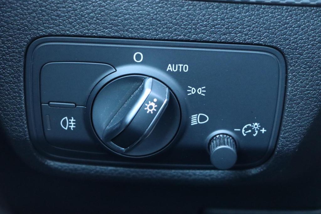 Audi Q2 35 tfsi advanced edition 150pk | camera | stoelverwarming | navi