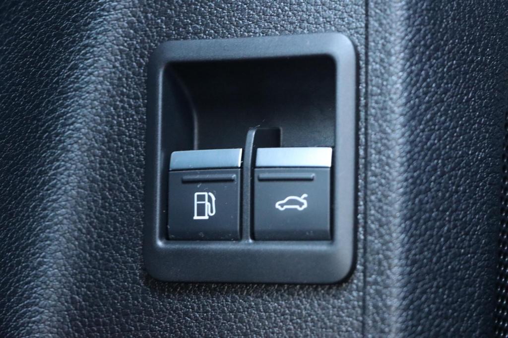 Audi Q3 45 tfsi e s edition 245pk s tronic | soh 97,6% |