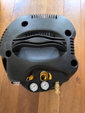Airpress Compressor met accessoires