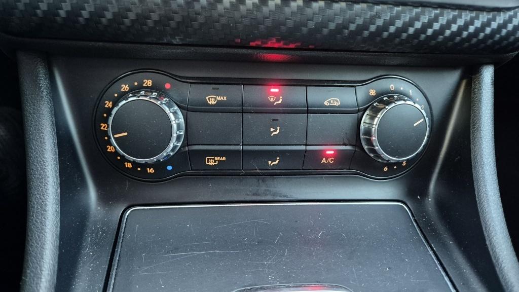 Mercedes-Benz A-Klasse business solutio amg | led | navi | clima | camera |