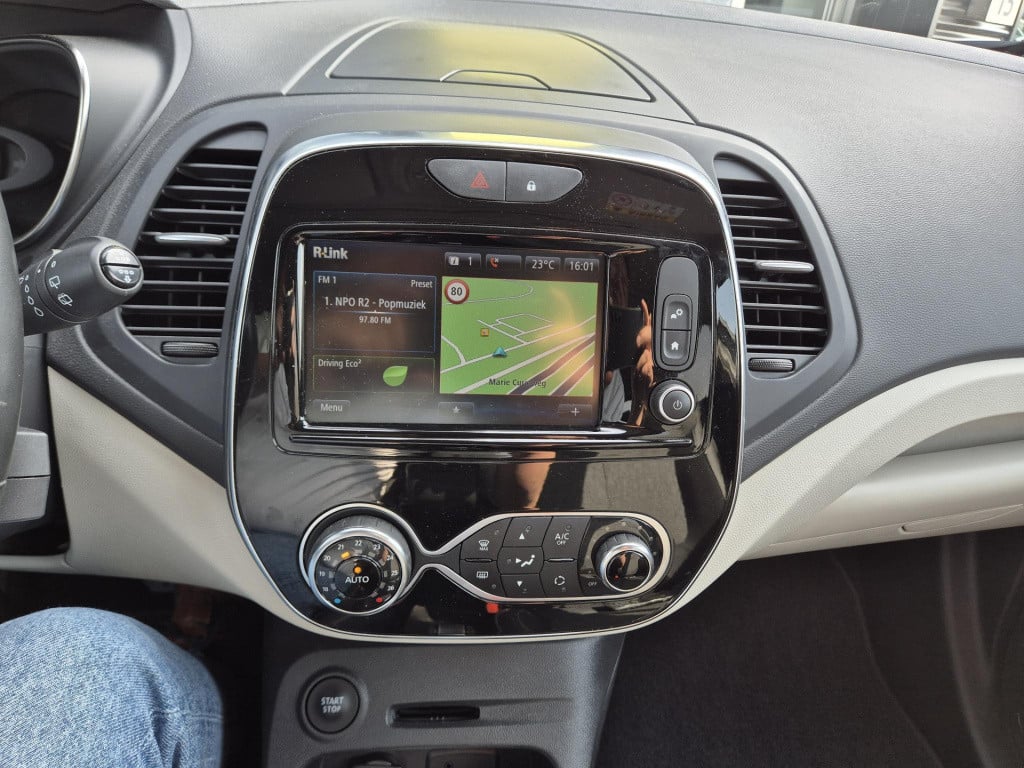 Renault Captur 1.3 tce 150 edc automaat intens panorama dak, trekhaak, navi
