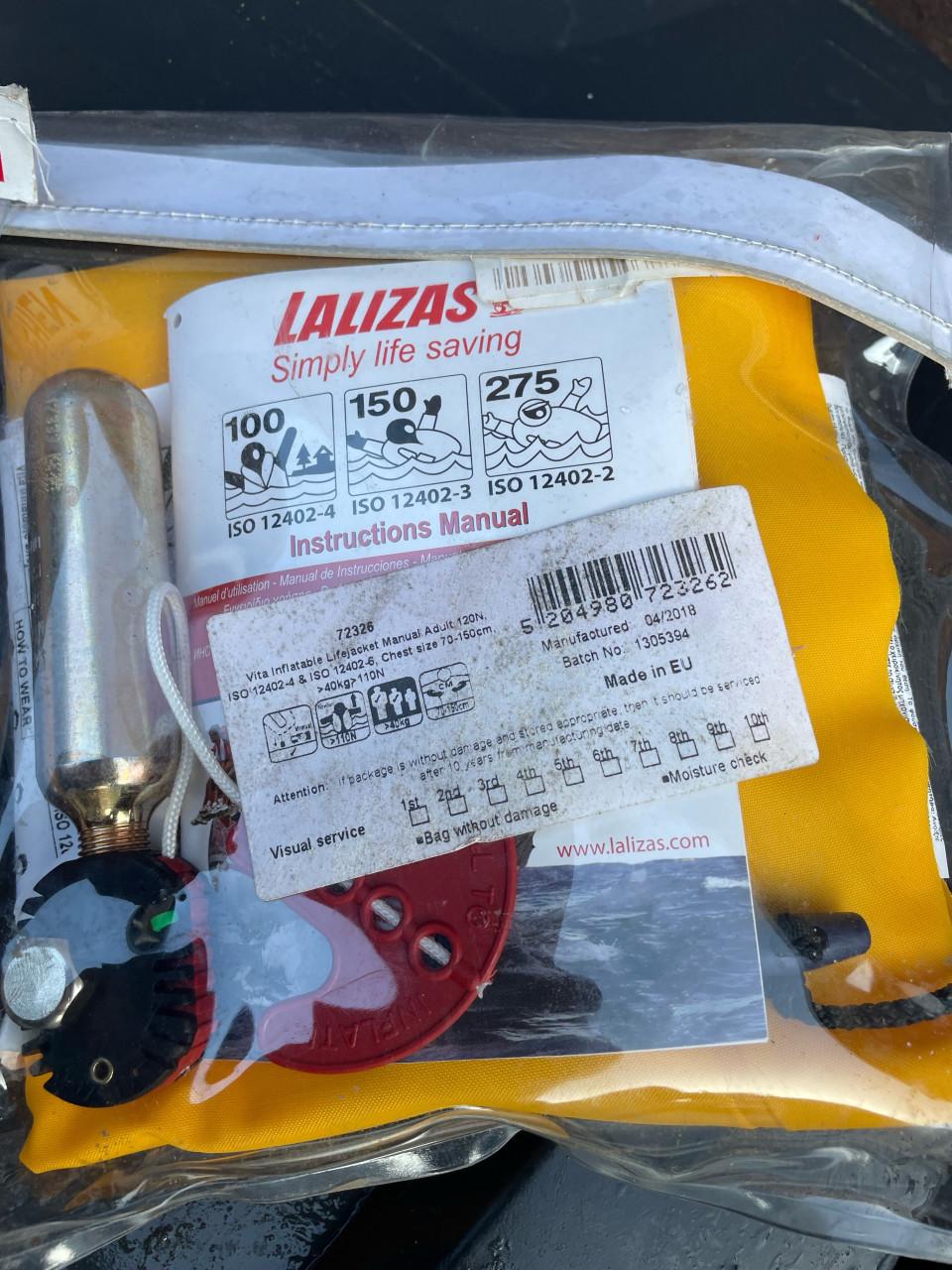 Band en 2 reddingsvesten