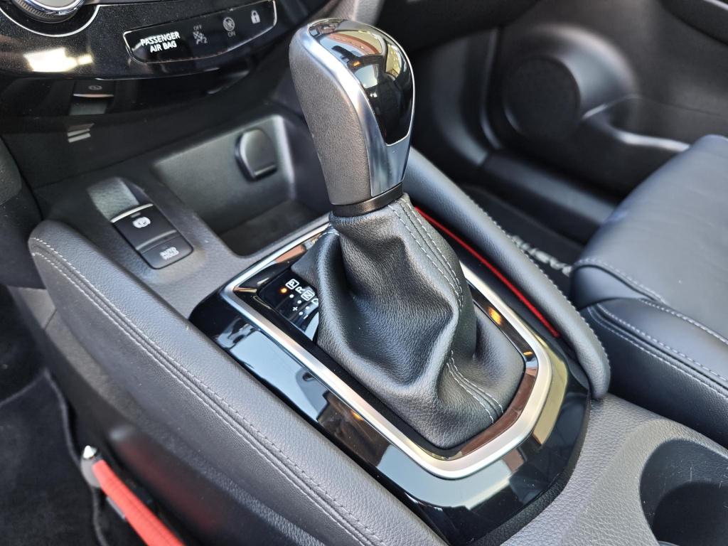 Nissan Qashqai 1.3 dig-t premium edition