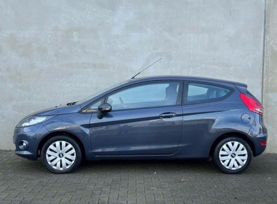 Zeer nette Ford Fiesta met 92.000km (usb,bluetooth en stoelverwarming)