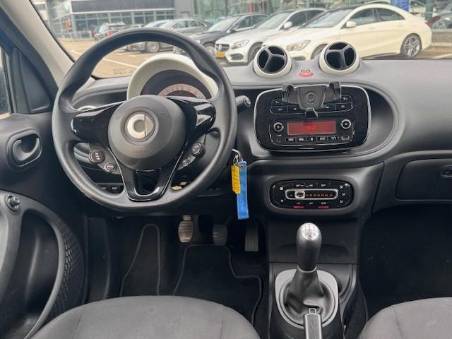 Smart Forfour 1.0 pure l airco l audio l bluetooth l cruise controle l elek