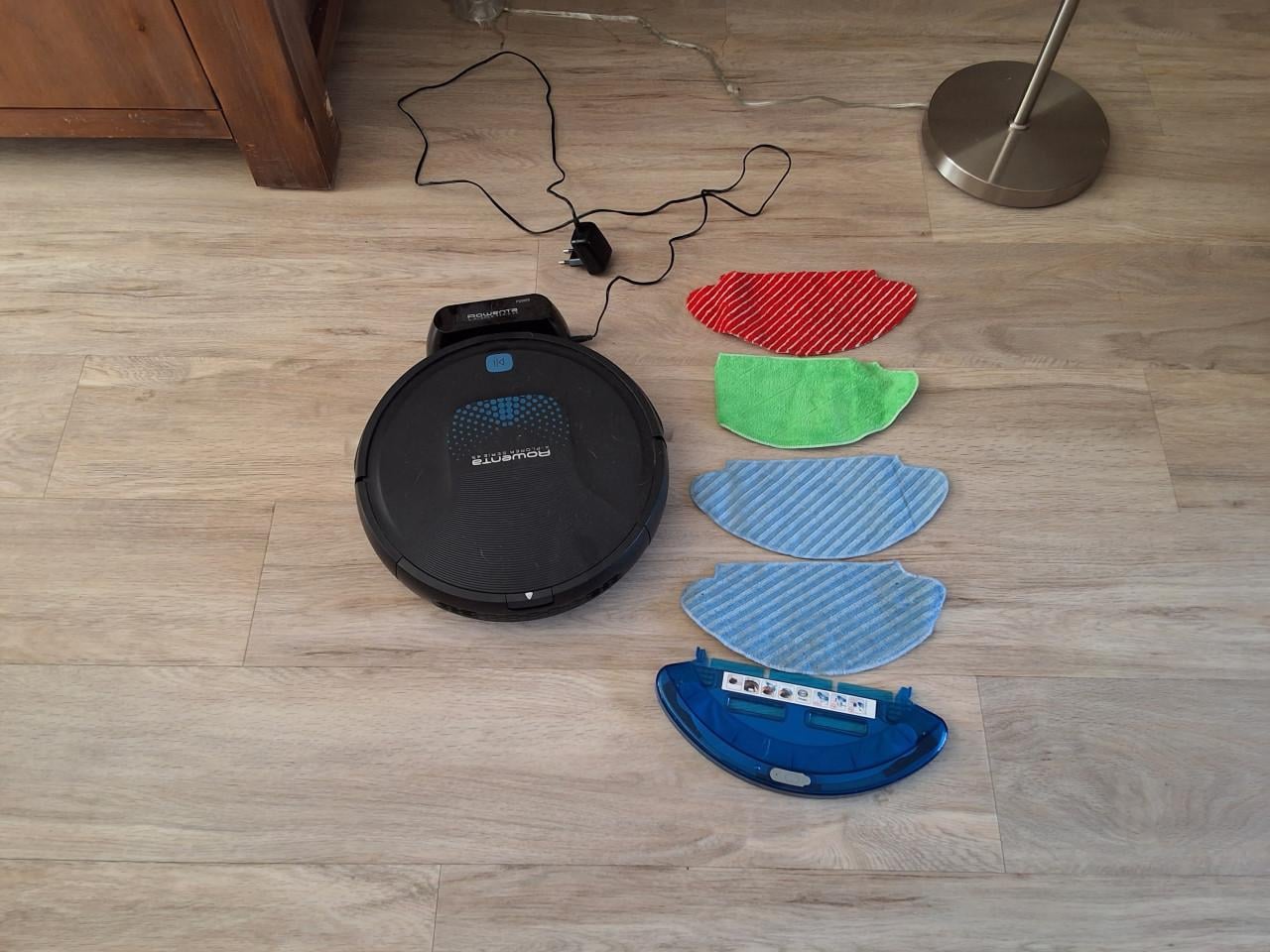 Robotstofzuiger met dweilfunctie. Rowenta