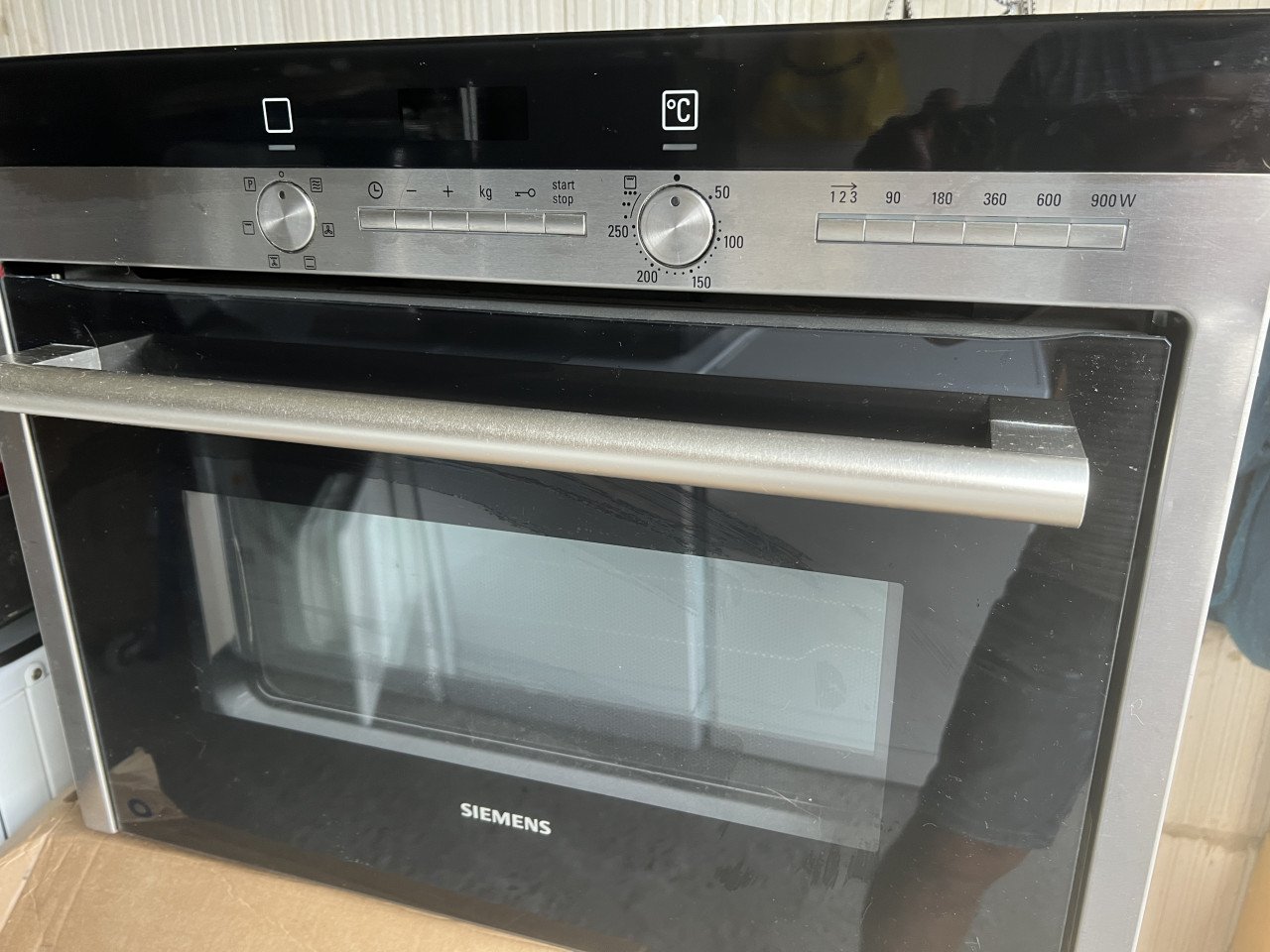 Siemens inbouw combi oven Magnetron HB84K552 60 cm.  Breed