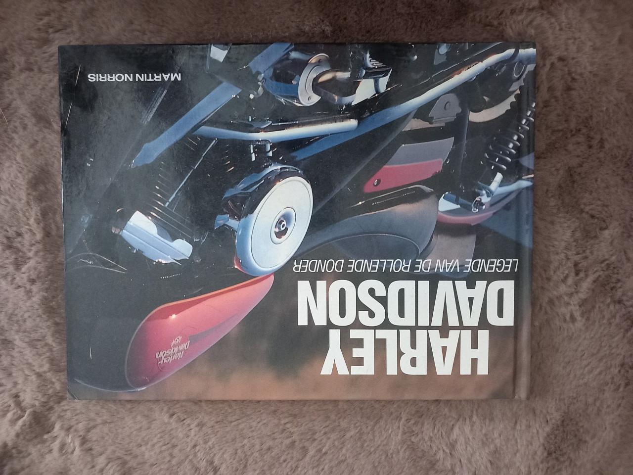 Partij Harley Davidson boeken