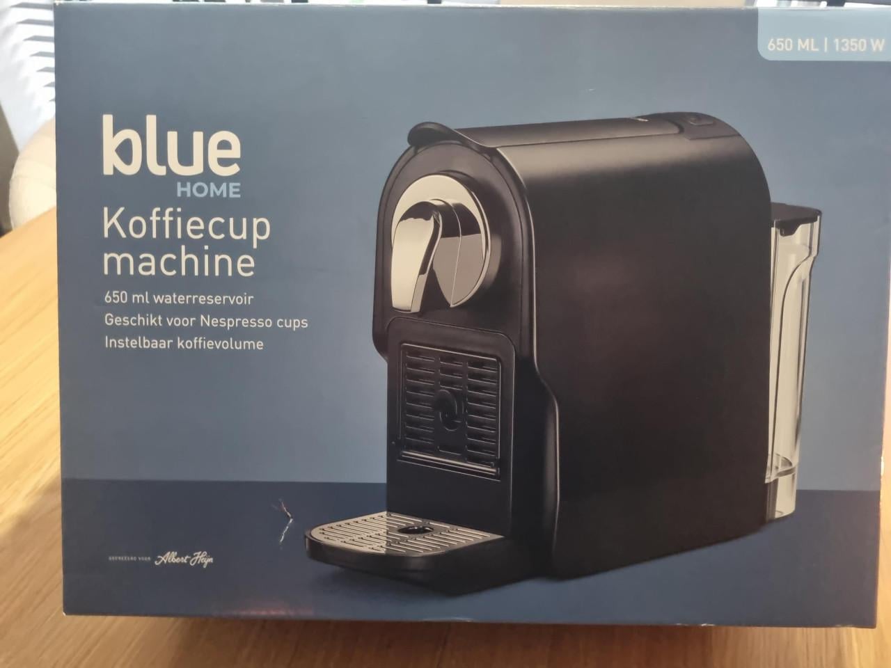 Nespresso koffiezetter + Melkopschuimer