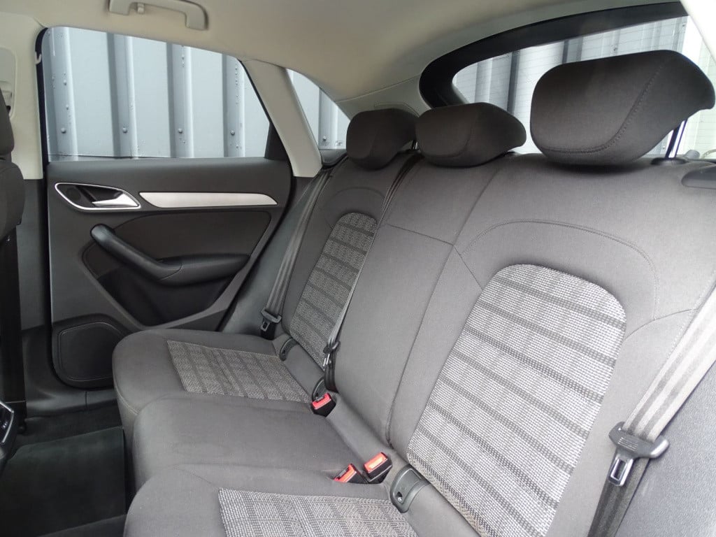 Audi Q3 2.0 tfsi quattro business edition automaat | navi | bluetooth