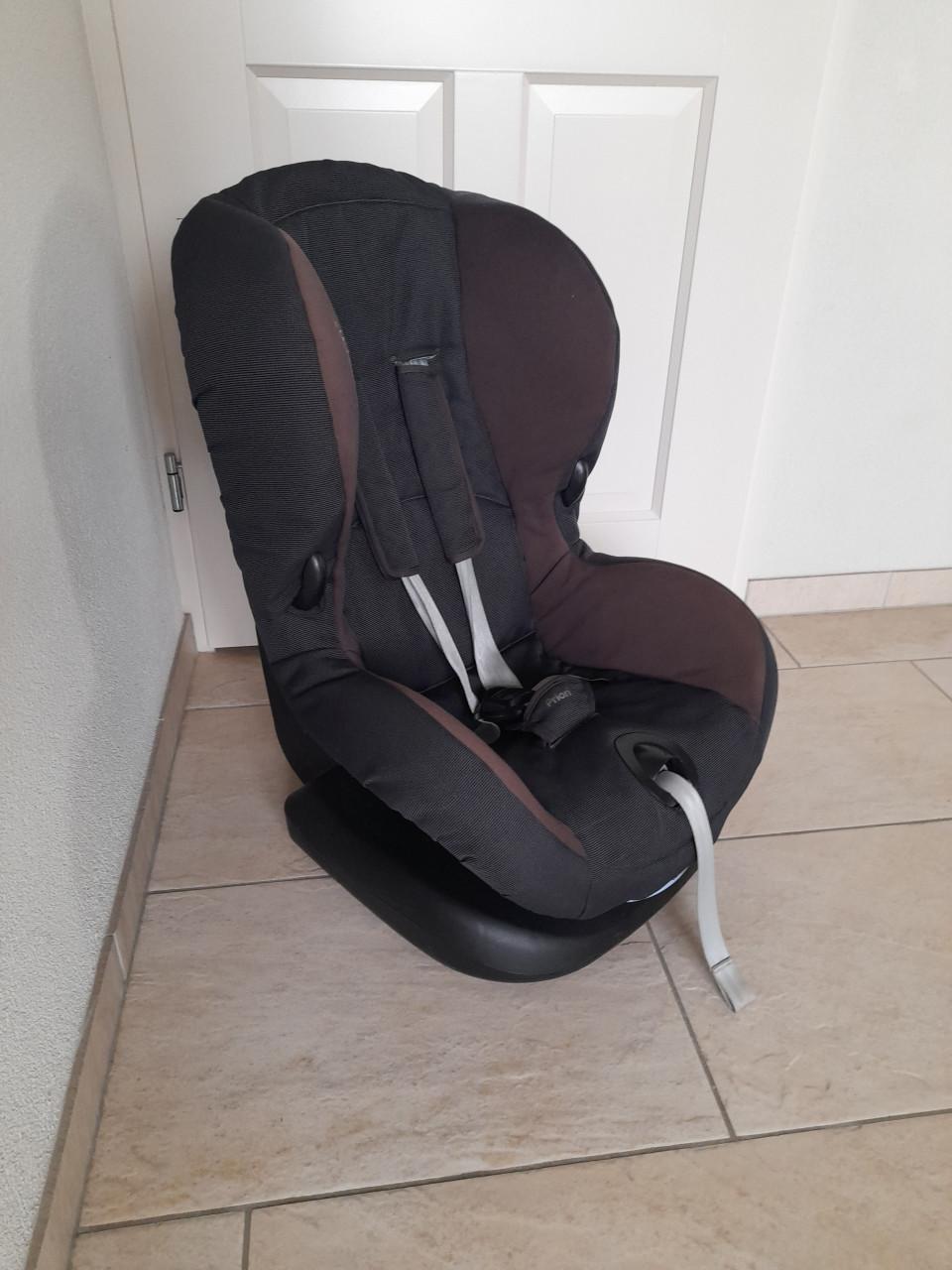 Maxi cosi autostoel 9/18 kg (in goede staat )