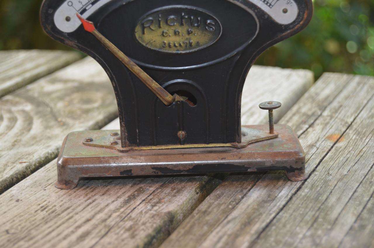 Antiek brievenweegschaaltje (1)