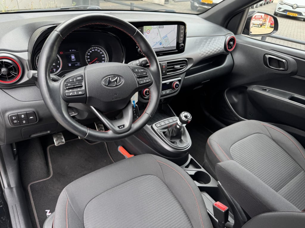 Hyundai I 10 1.0 t-gdi n line 5-zits | navigatie | camera | stuur- + stoelv