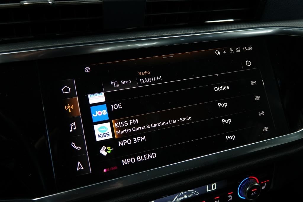 Audi Q3 sportback 35 tfsi s edition | matrix | driveselect | alcantara |