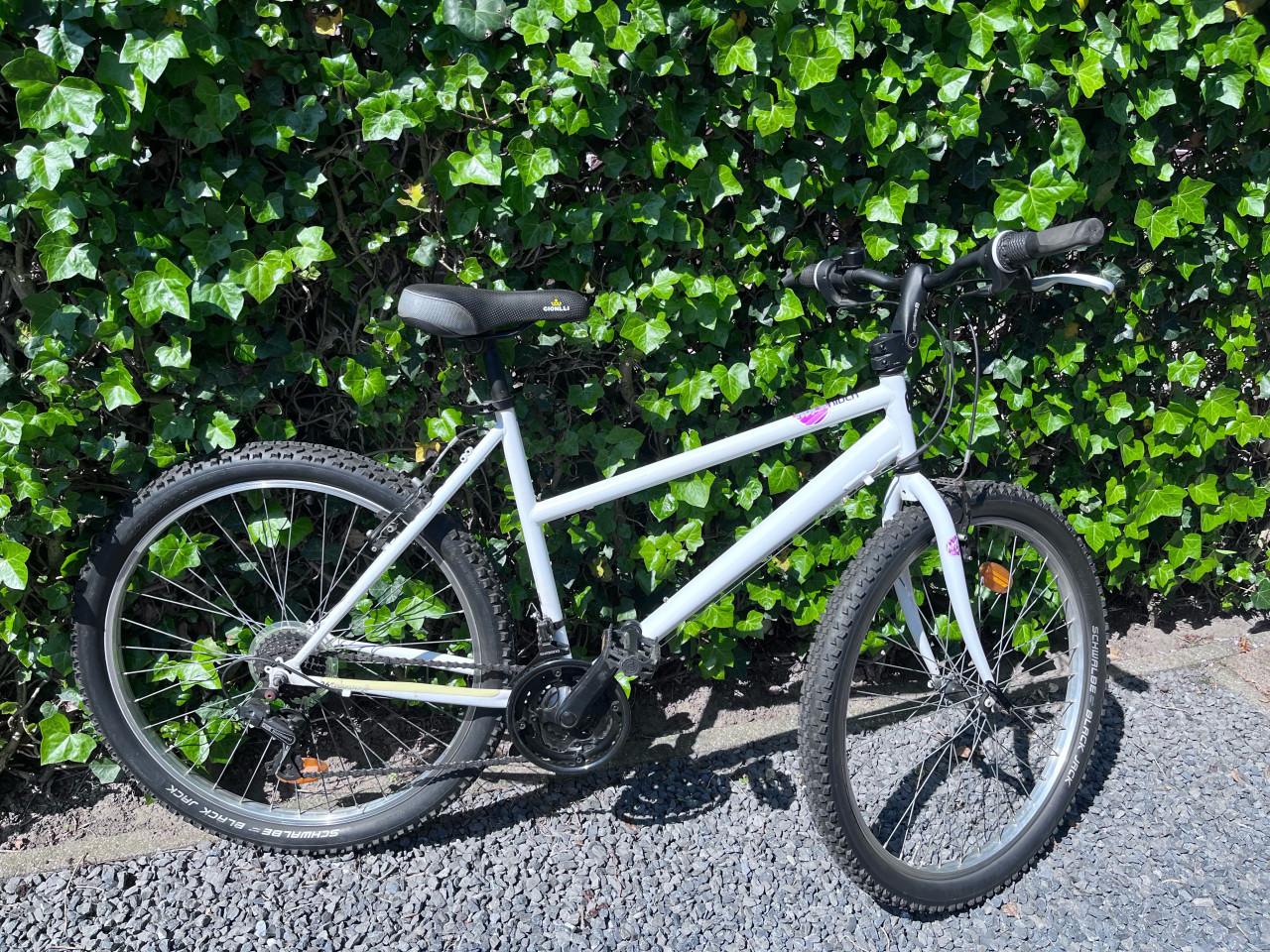 Mountainbike b-twin rock rider 300 Shimano 21 versnellingen 26 inch