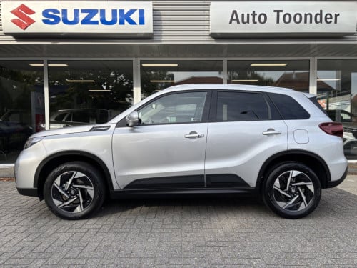 Suzuki Vitara 1.4 boosterjet style smart hybrid/ panoramadak
