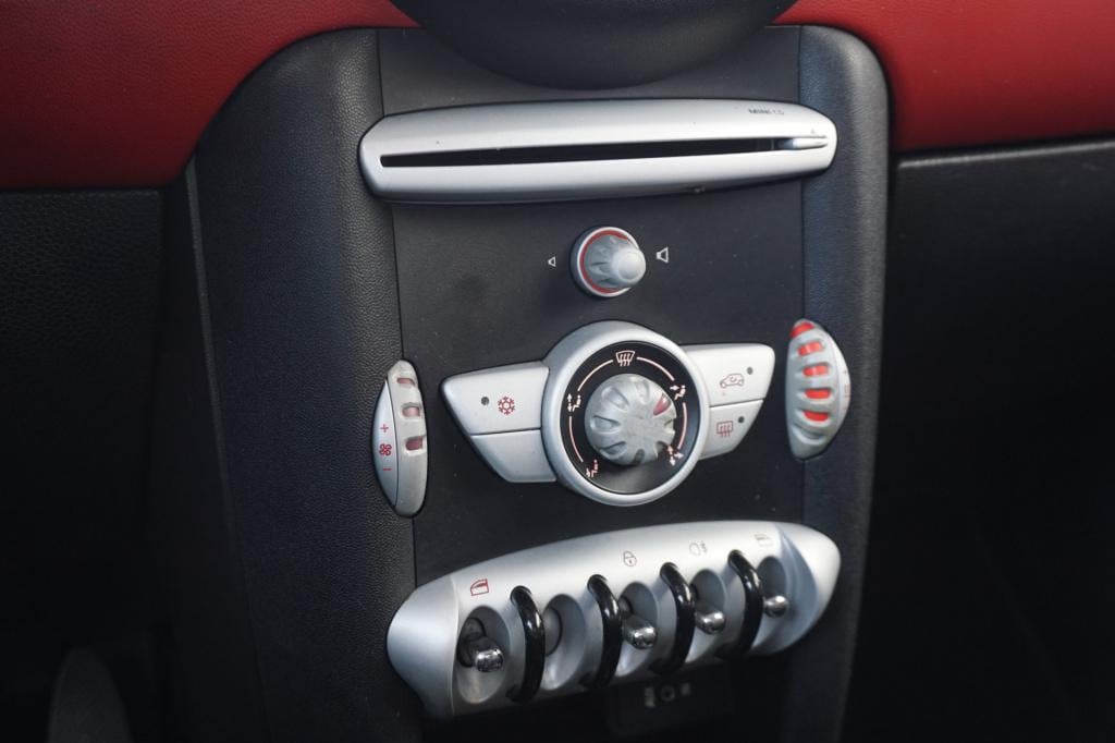 Mini One mini 1.4 airco / elektr. ramen / lm velgen