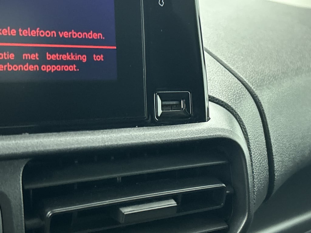 Citroen Berlingo bluehdi 100 pk club 3-zits | rijklaar achterklep met raam 