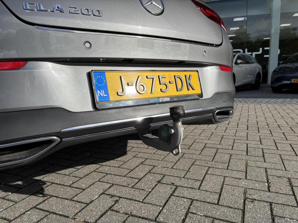 Mercedes-Benz Cla shooting brake 200 business solution luxury