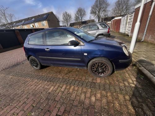 Volkswagen polo 1.2 47KW 2002