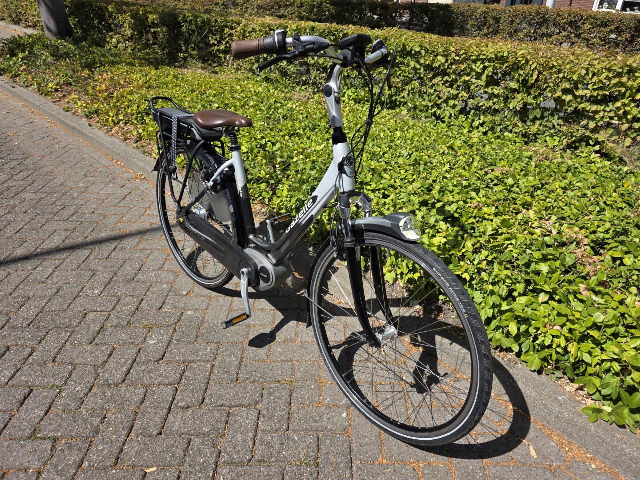 Schitterende Gazelle Orange met Bosch middenmotor
