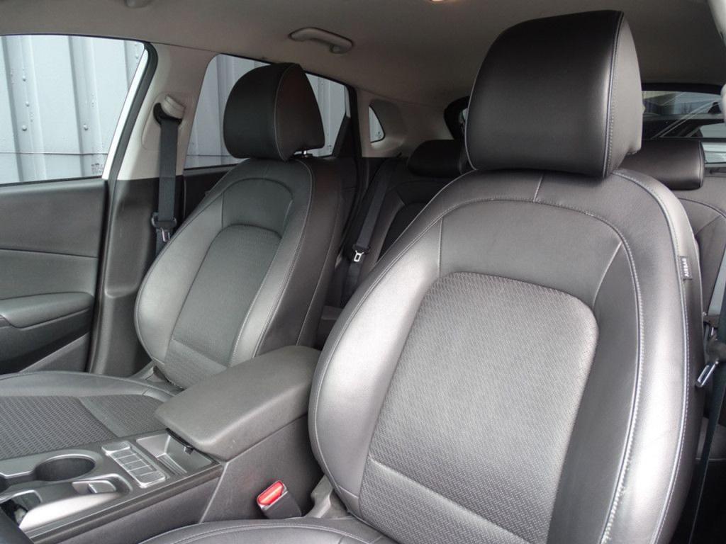 Hyundai Kona ev premium 64 kwh led | stoelkoeling | hud | pdc