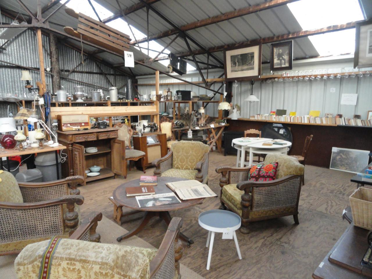 Rommelmarkt / Schuurverkoop