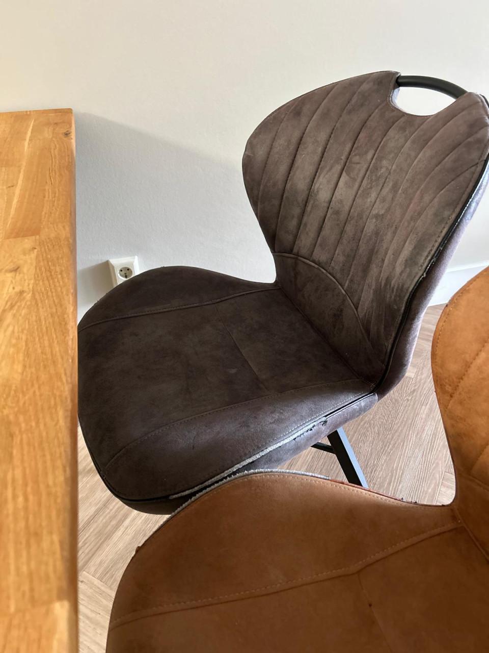 Mango houten tafel + 6 eetkamer stoelen