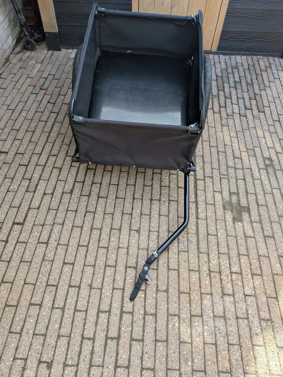Fietskar met afdekhoes